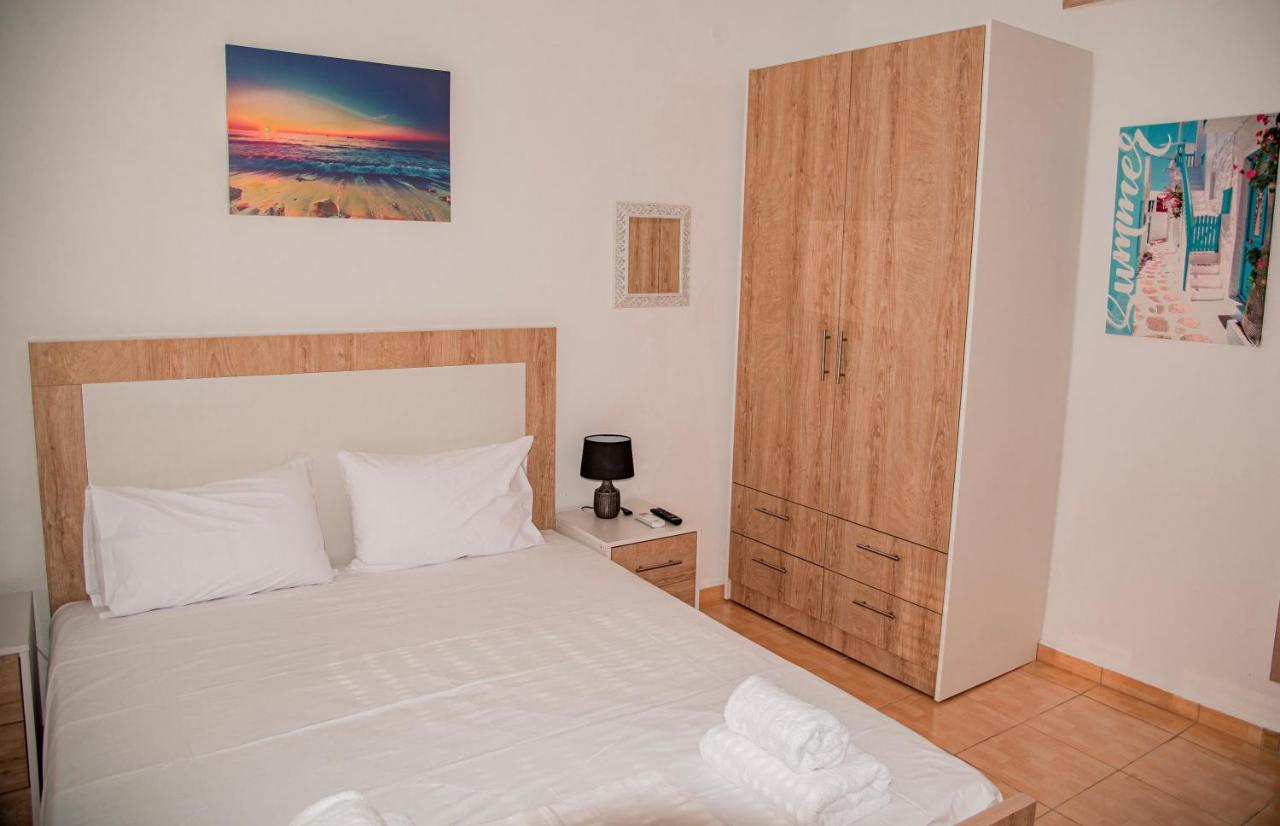 Athina Secret Apartments Adults Only Heraklion  Ngoại thất bức ảnh