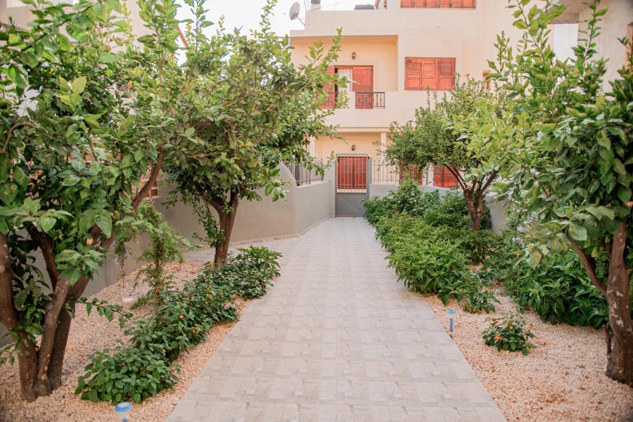 Athina Secret Apartments Adults Only Heraklion  Ngoại thất bức ảnh